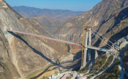 起重滑车在云南玉溪至楚雄高速绿汁江大桥建设中的贡献